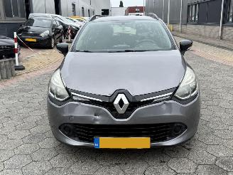 Renault Clio Estate 0.9 TCe Expression picture 2
