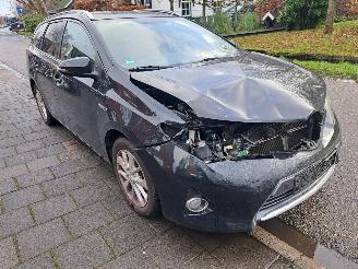 Toyota Auris Touring Sports 1.8 hybrid picture 2