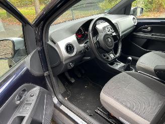 Volkswagen Up! 1.0 GROOVE CROSS UP BLUEMOTION picture 14