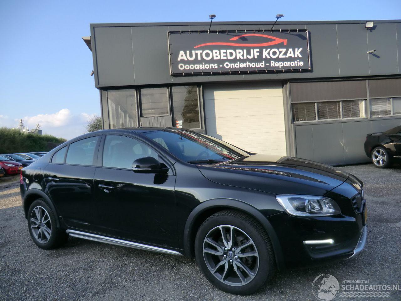 Volvo S-60 2.4 D4 Summum AWD automaat Leder Cruise