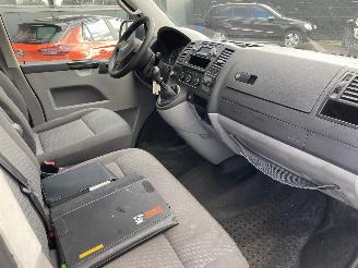 Volkswagen Transporter 2.0 TDI LANG AIRCO 6-person picture 11