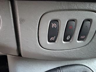 Renault Trafic 2.0 dCi L2H1 DC Generique AIRCO 6-persoons picture 15