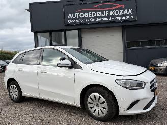 Vaurioauto  passenger cars Mercedes B-klasse 200d Advantage AUTOMAAT 2021/4