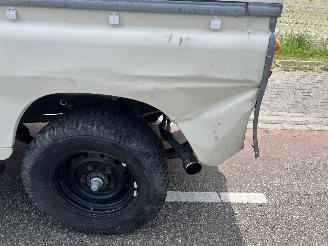 Land Rover 88/109 2.3 88 series III picture 8