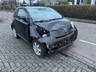 demontáž osobní automobily Toyota iQ 1.0-12V 2010/5