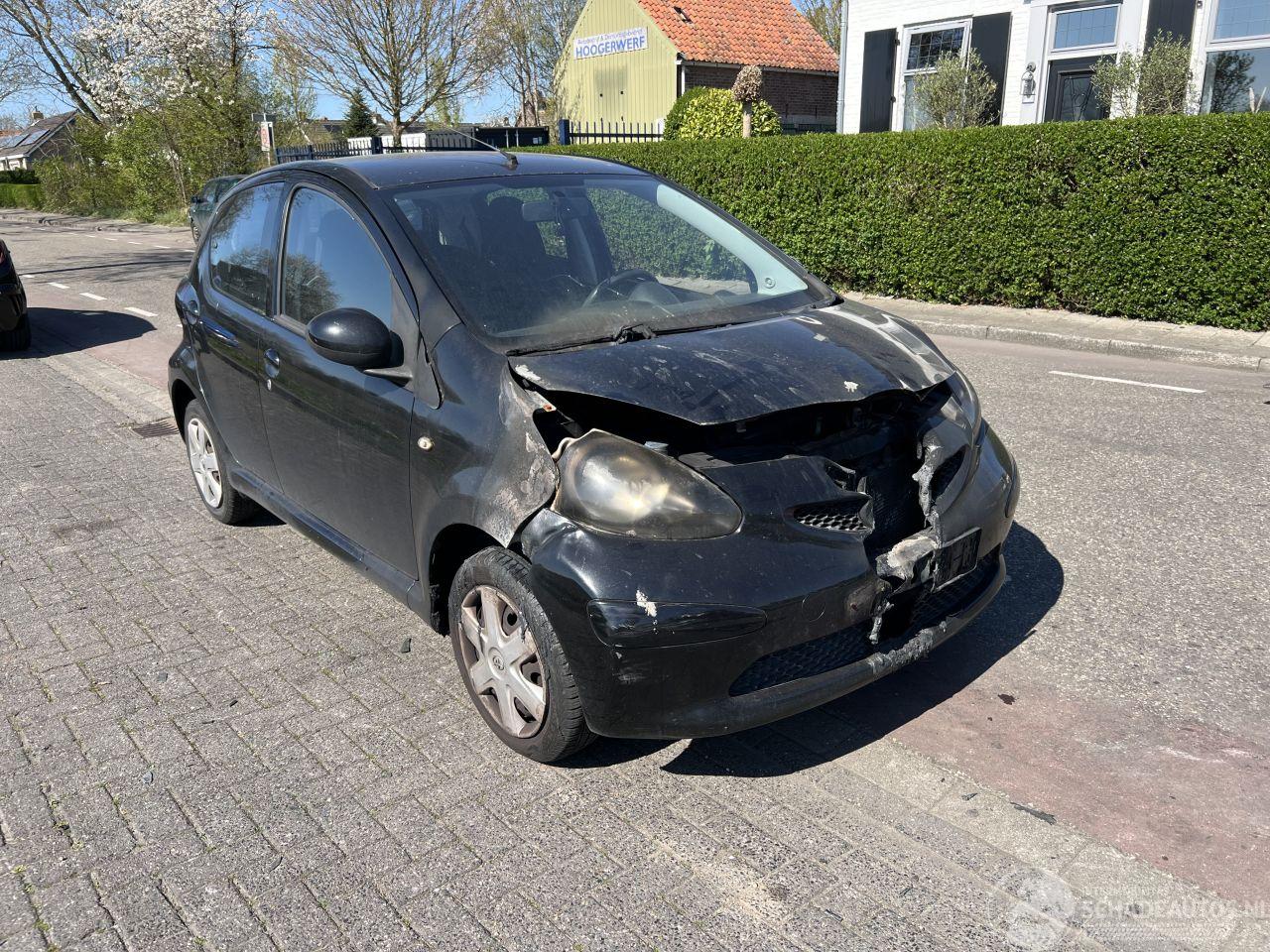 Toyota Aygo 1.0-12V