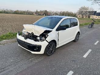 Volkswagen Up! 1.0-12V High-Up R-line picture 2