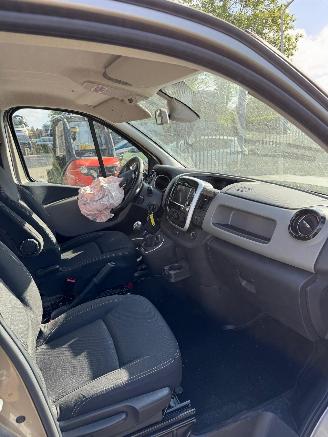Renault Trafic 1.6 DCi  INVALIDE BUS picture 6