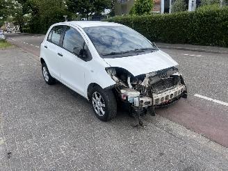 demontáž osobní automobily Toyota Yaris 1.0-12V 2011/1