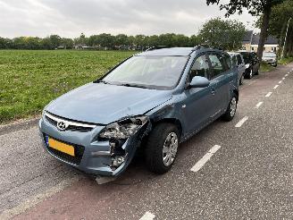 Hyundai I-30 1.6 CVVT 16V Combi picture 2