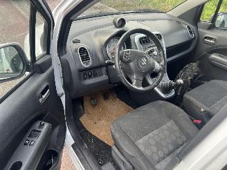 Suzuki Splash 1.0-12V picture 5