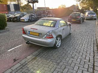 Mercedes SLK 2.0 picture 3