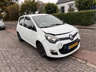 krockskadad bil auto Renault Twingo 1.2-16V 2012/10
