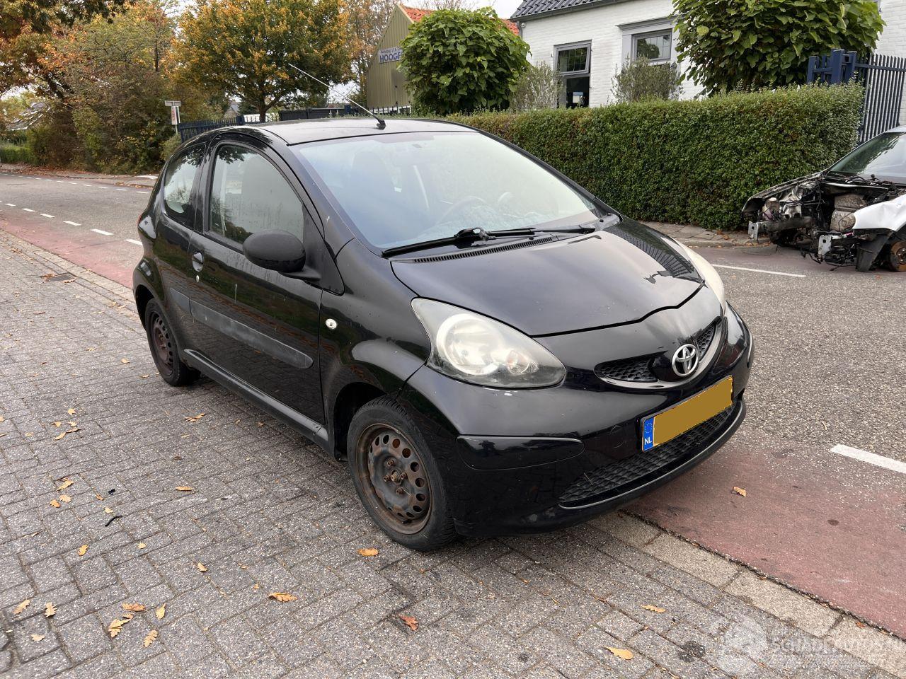 Toyota Aygo 1.0-12V