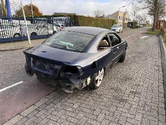 Volvo C-70 2.3 T5 picture 3