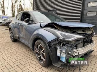 Toyota C-HR C-HR (X1,X5), SUV, 2016 2.0 16V Hybrid picture 2