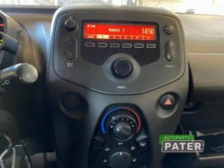 Peugeot 108 108, Hatchback, 2014 1.0 12V picture 8