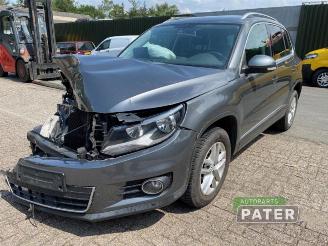 Coche siniestrado Volkswagen Tiguan Tiguan (5N1/2), SUV, 2007 / 2018 1.4 TSI 16V 2014/10