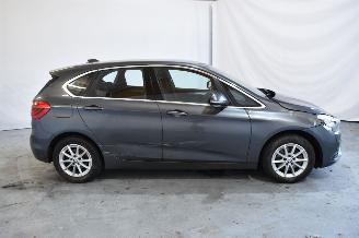 BMW 2-serie 218i Essential picture 8