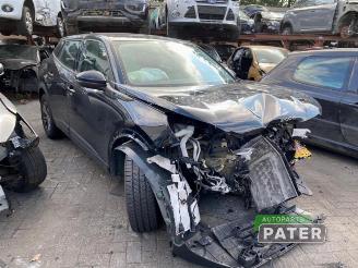 Peugeot 2008 2008 (UD/UK/UR/US/UX), MPV, 2019 e-2008 50 kWh picture 2