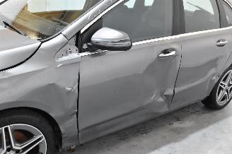 Mercedes B-klasse 180 AMG Line picture 12