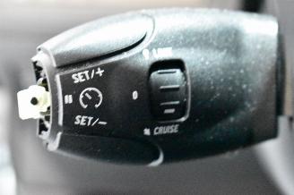 Peugeot 2008 1.2 Pure tech allure picture 25