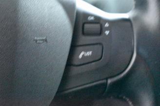 Peugeot 2008 1.2 Pure tech allure picture 21