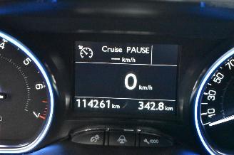 Peugeot 2008 1.2 Pure tech allure picture 18