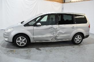 Ford Galaxy 2.3-16V Ghia picture 4