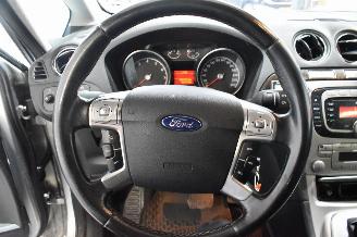 Ford Galaxy 2.3-16V Ghia picture 22