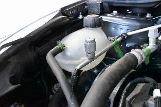 Renault Clio 0.9 TCe Limited picture 10