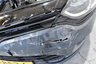 Renault Clio 0.9 TCe Limited picture 11