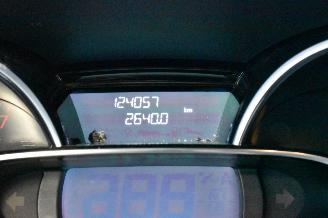 Renault Clio 0.9 TCe Limited picture 21