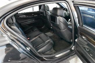 BMW 7-serie 730Ld High Executive picture 25