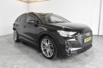krockskadad bil auto Audi Q4 35 Launch edition S Competition 55 kWh 2021/10