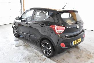 Hyundai I-10 1.0i i-Motion picture 5