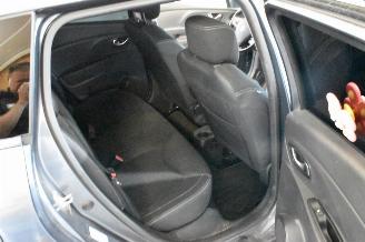 Renault Clio 0.9 TCe Limited picture 24