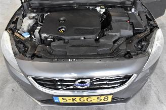Volvo V-40 1.6 D2 Momentum picture 15