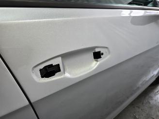 Volkswagen Golf 1.0 TSI Comfortline picture 12