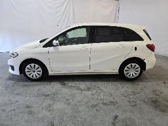 Mercedes B-klasse 220D Ambition picture 4