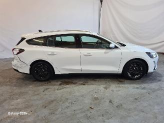 Ford Focus 1.5 EcoBl. Tr.Ed.Bns picture 8