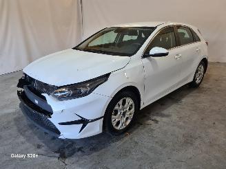 Kia Ceed 1.5 T-GDi DynamicLine. picture 3