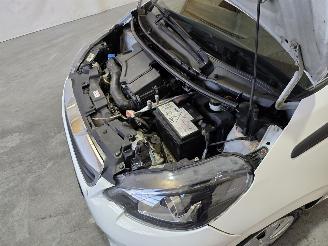 Peugeot 108 1.0 e-VTi Active picture 12