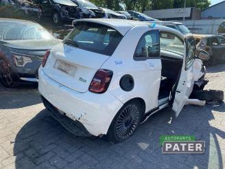 Fiat 500E 500e (332), Hatchback, 2020 42 kWh 3+1 picture 4
