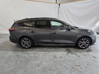 Ford Focus 1.0 EBH ST Line St. picture 8