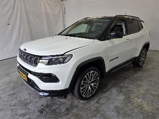 Jeep Compass 4xe 240 Hybrid Summit picture 3