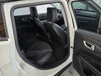 Jeep Compass 4xe 240 Hybrid Summit picture 22