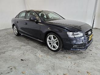 krockskadad bil auto Audi A4 LIMOUSINE 1.8 TFSI Sport Edition 2014/4