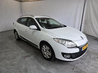 Damaged car Renault Mégane 1.5 dCi Expression 2013/3