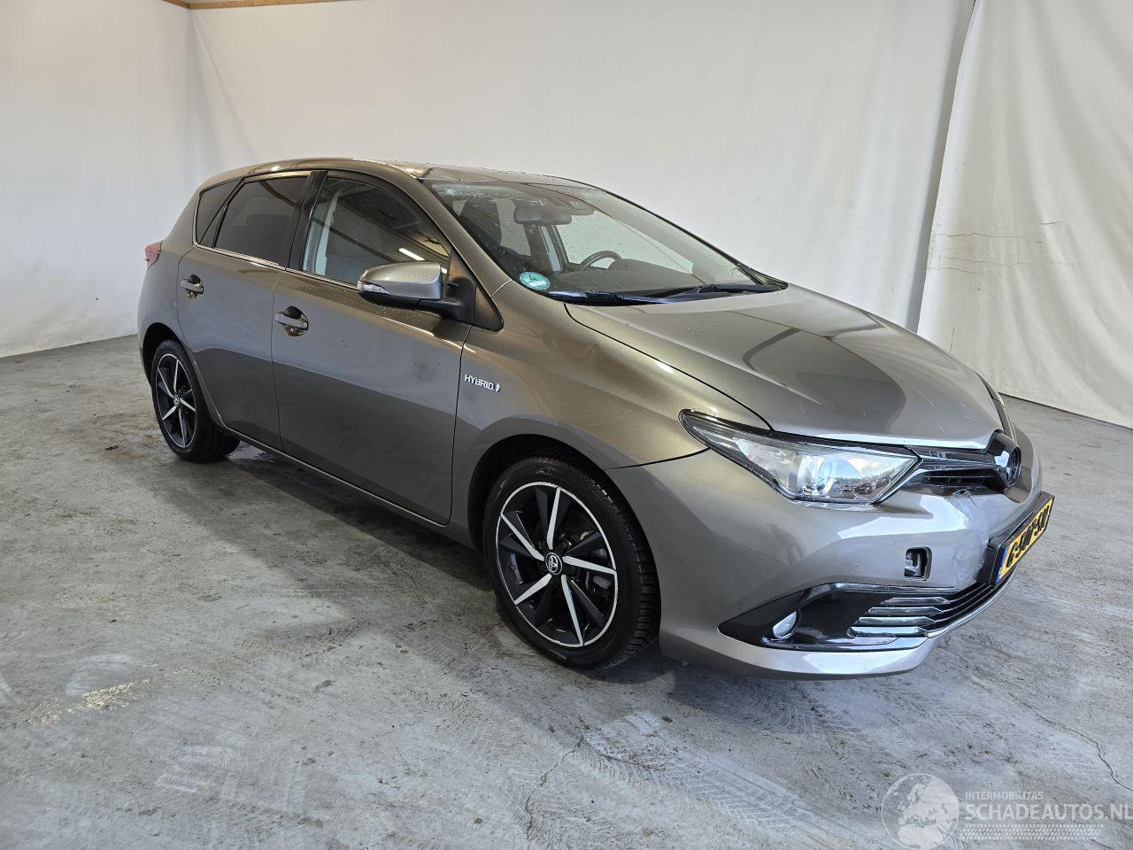 Toyota Auris 1.8 Hybrid Dynamic Ultimate